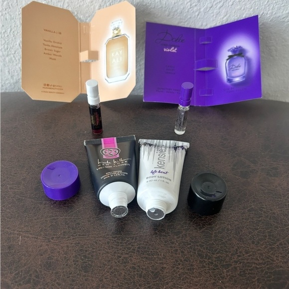 3/30$ Assorted Fragrance and Skincare Set MINI - Picture 3 of 3